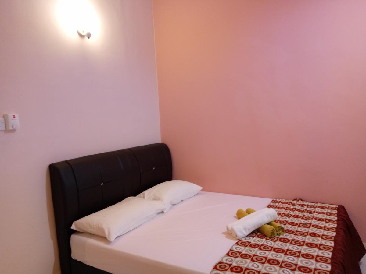 Idul Sunrise View Hotel Pantai Cenang  Exterior photo