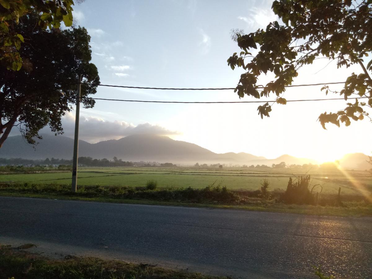 Idul Sunrise View Hotel Pantai Cenang  Exterior photo