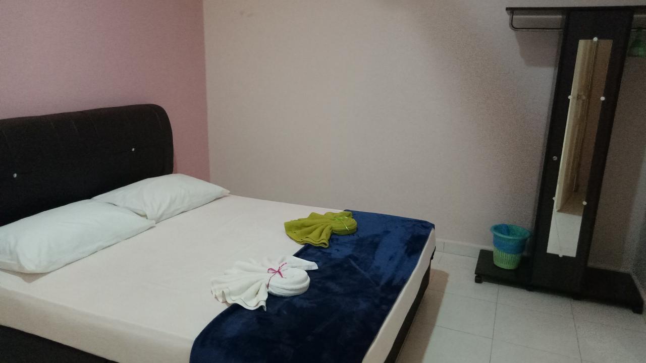 Idul Sunrise View Hotel Pantai Cenang  Exterior photo